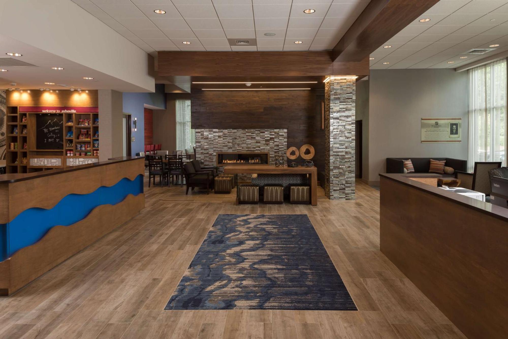 Hampton Inn & Suites-Asheville Biltmore Village, Nc Екстер'єр фото